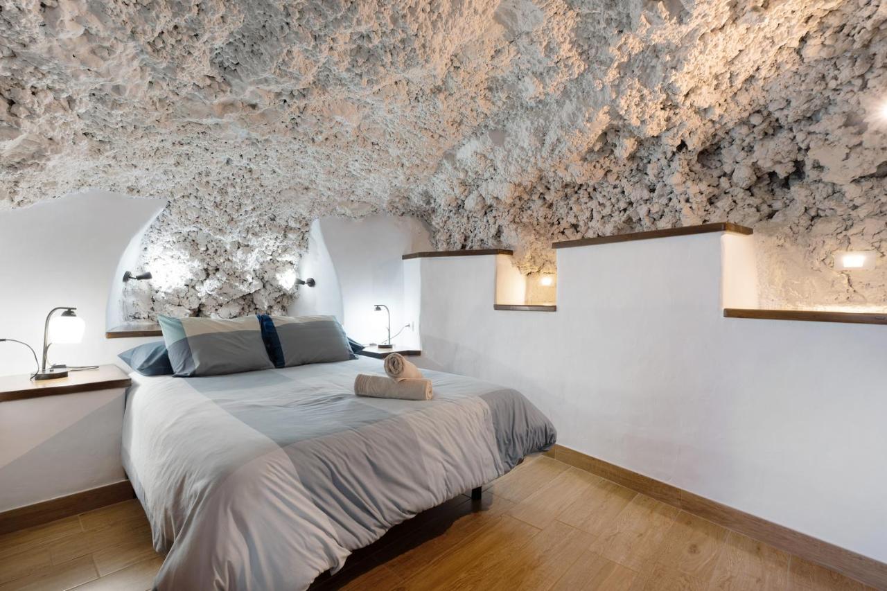 Cueva El Desvelo Apartment